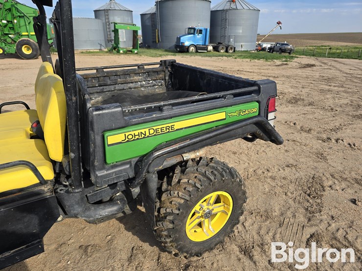 2013-john-deere-gator-image-13