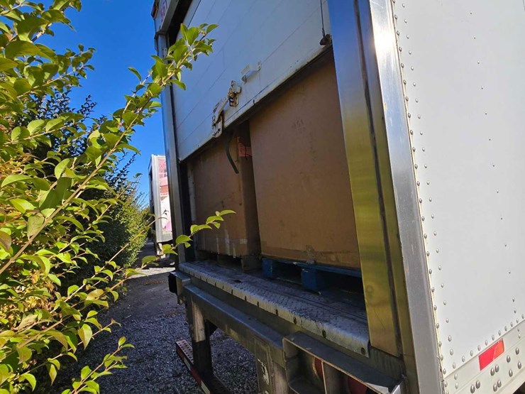 2009-great-dane-trailer-image-3