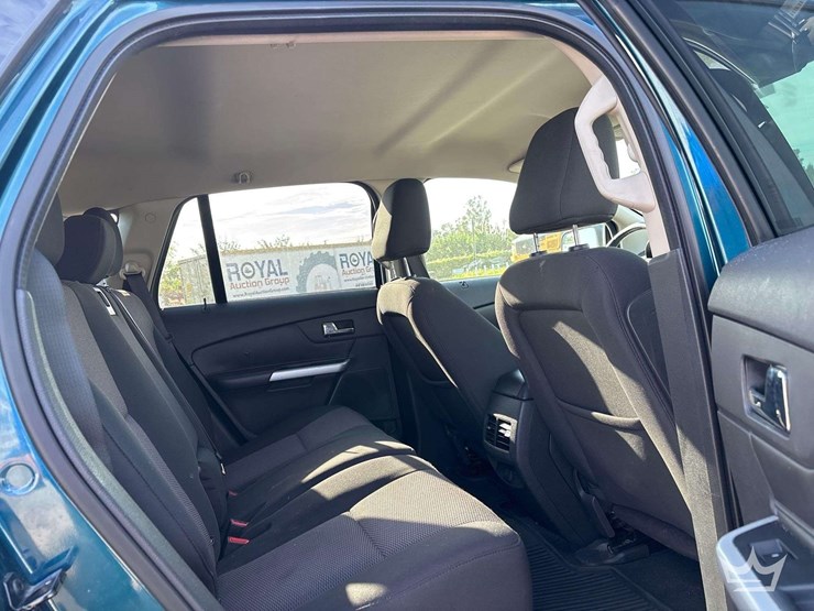 2011-ford-edge-image-22