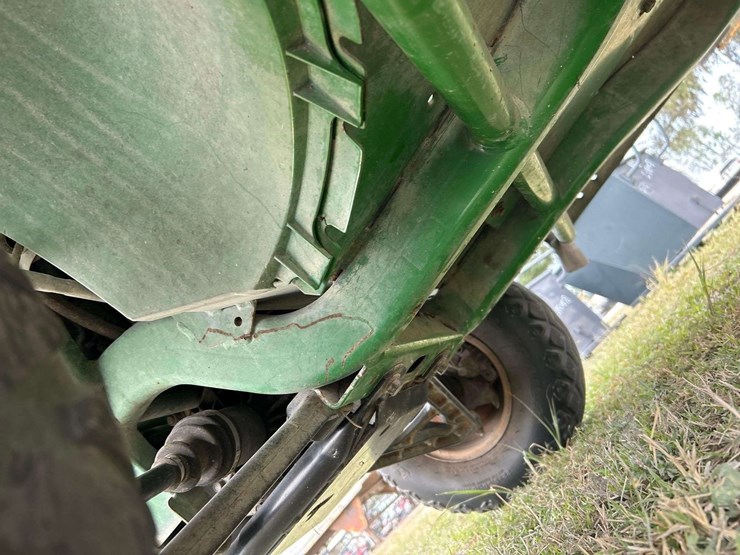 john-deere-gator-image-9
