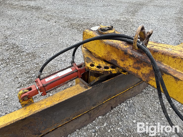 rhino-r1400-blade-image-12