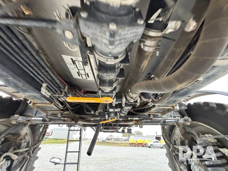 2019-case-ih-patriot-4440-image-56