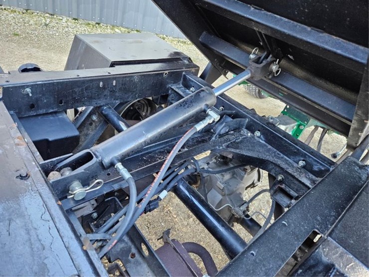 cushman-turf-truckster-image-14