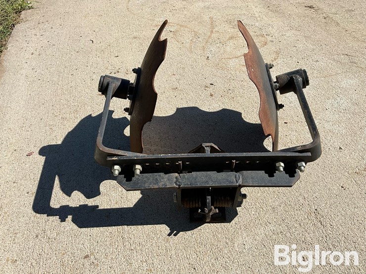 anhydrous-toolbar-row-closing-units-image-8