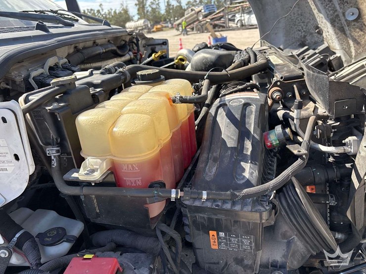 2017-ford-f650-image-26