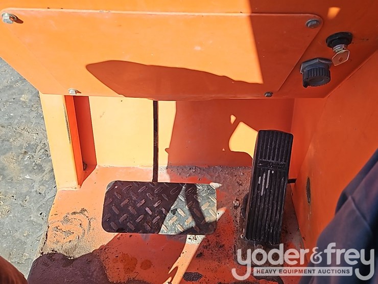 2014-sky-trak-10054-image-27