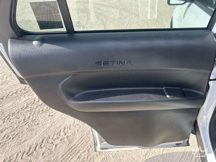 2013-ford-explorer-image-15