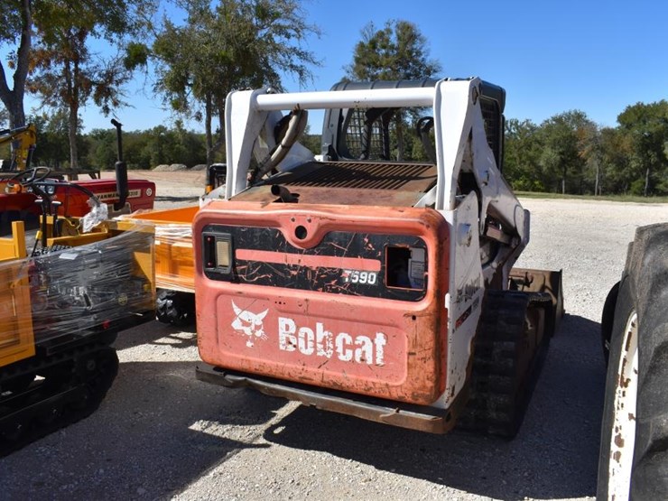 2013-bobcat-t590-image-4