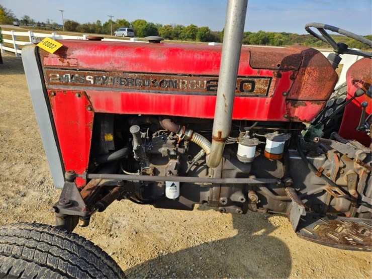 massey-ferguson-240-image-10