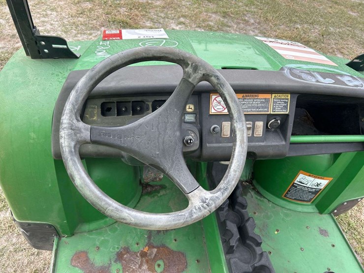 john-deere-gator-image-6