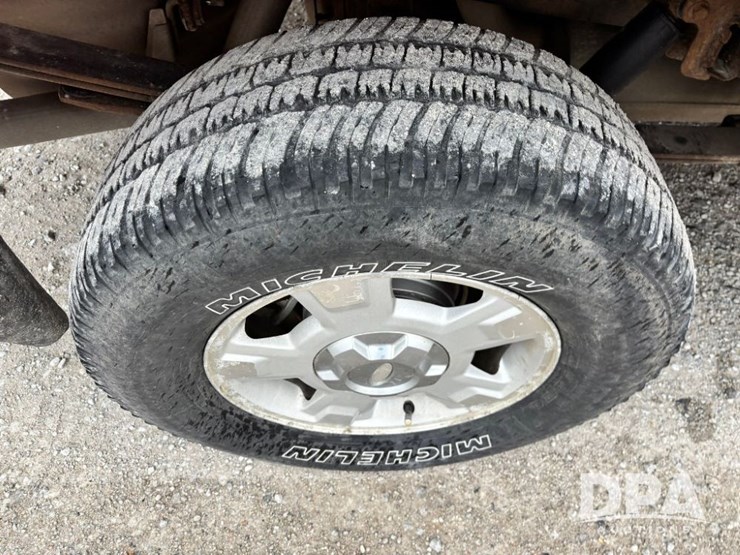 2013-ford-f150-xlt-image-42