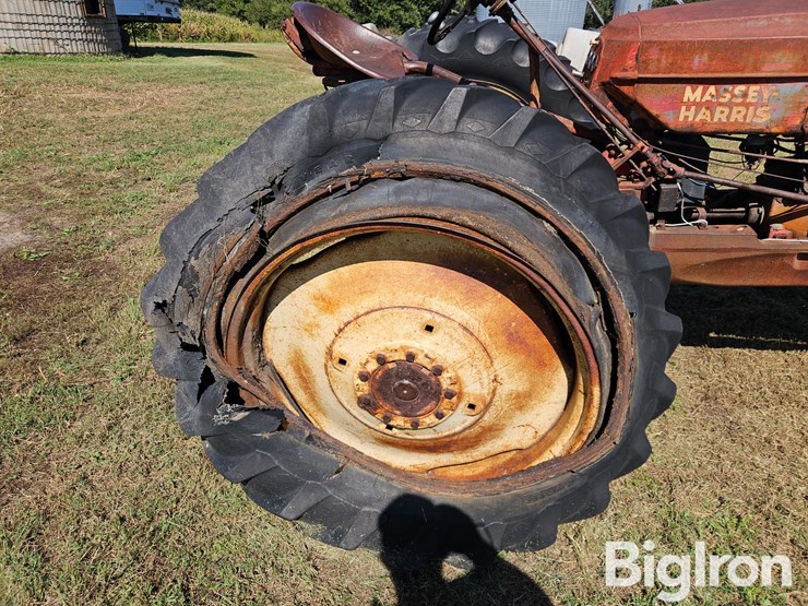 massey-ferguson-44-image-19