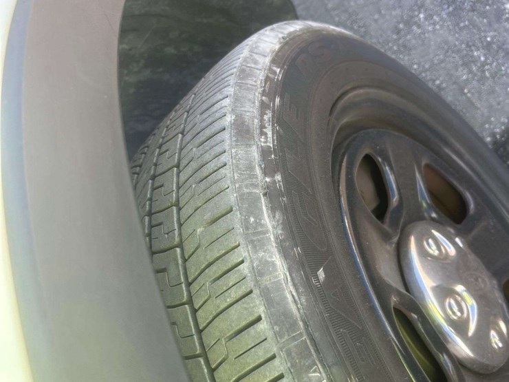 2016-ford-explorer-image-14