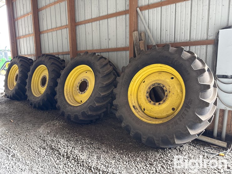 deere-tires-image-2