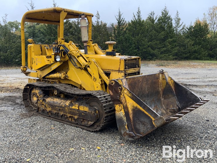 1975-massey-ferguson-mf400-image-3