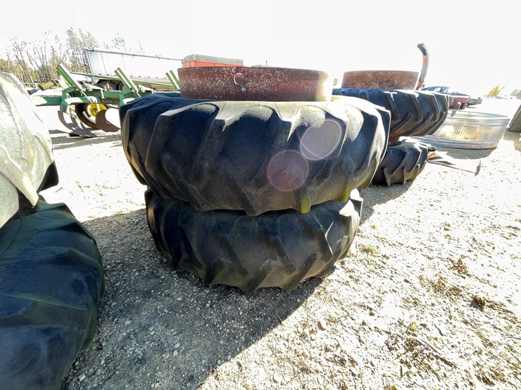 #5940-•-set-of-18.4-38-duals-image-2