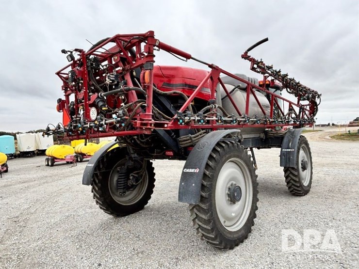 2019-case-ih-patriot-4440-image-11