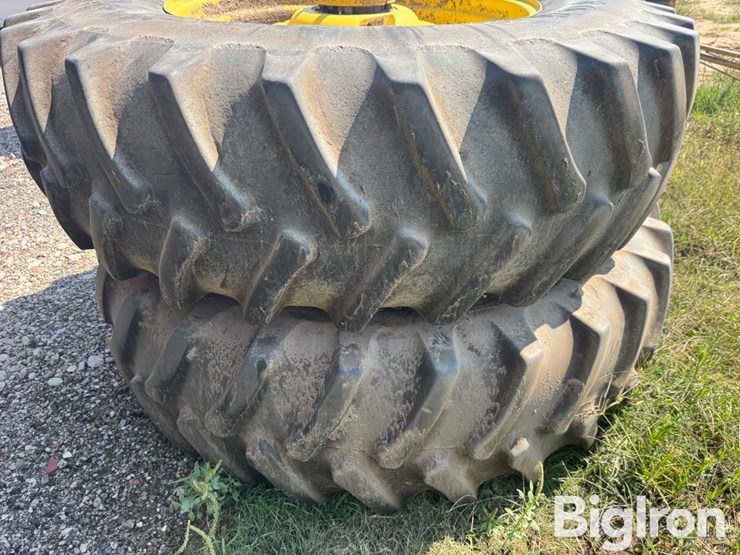 tires-on-john-deere-tractor-rims-image-9
