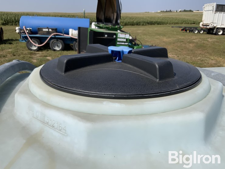 2550-gallon-poly-tank-image-16