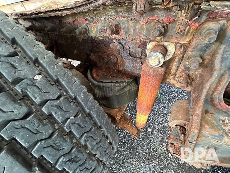 2002-international-9200-image-9