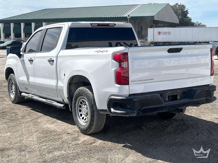 2021-chevrolet-silverado-image-4