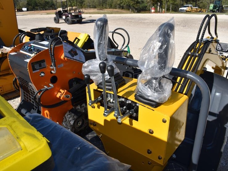 landhonor-lhr-kn16-cem-mini-excavator-(serial-#-20250728077)-(k)-image-8