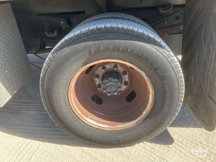 2017-ford-f350-image-19