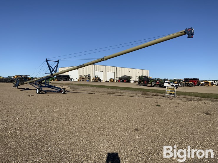 harvest-international-h1084xt-torpedo-auger-w/swing-hopper-image-7