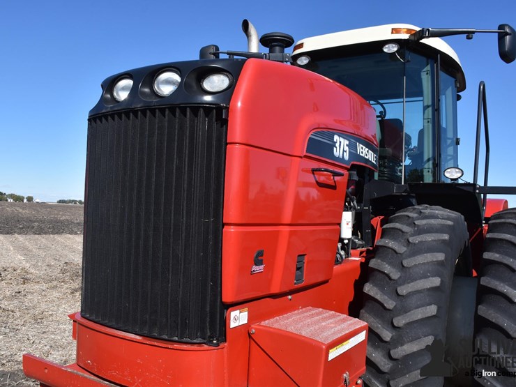 2010-versatile-375-image-14