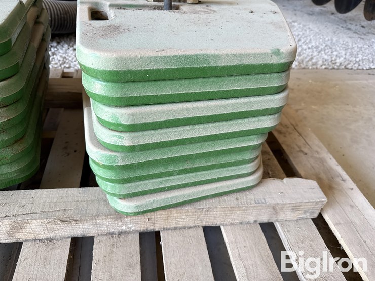 john-deere-front-tractor-weights-image-10