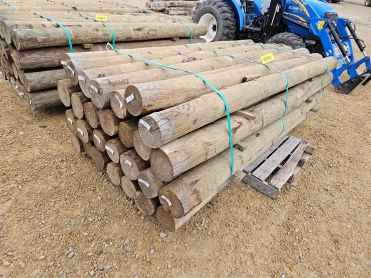 #3062-•-28-6"-x-8'-wood-posts-image-3