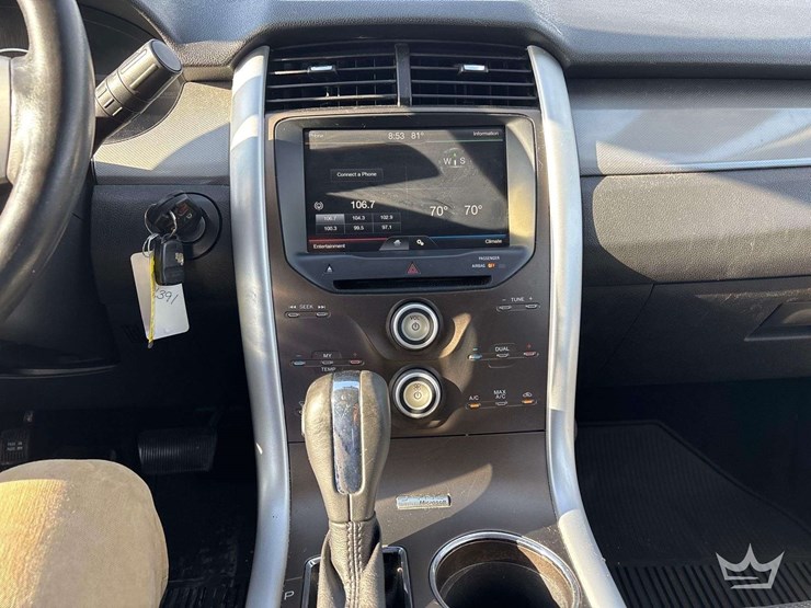 2011-ford-edge-image-11