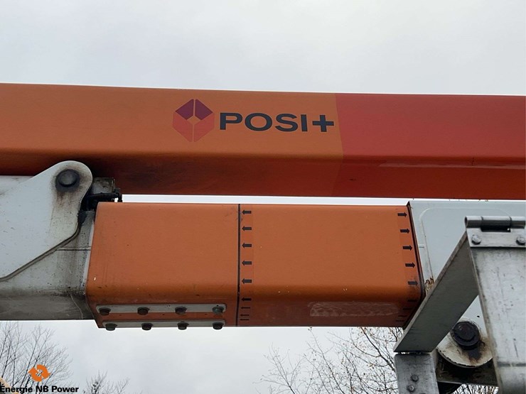 2012-international-7400-image-16