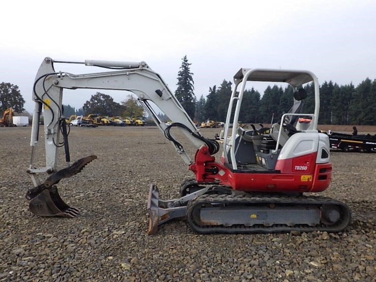 takeuchi-tb260-image-6