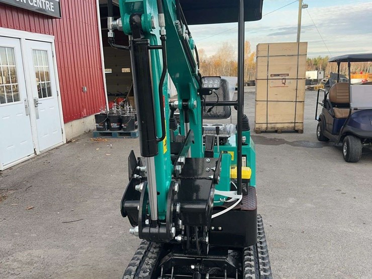 2025-agt-mh12z-mini-excavator-image-2