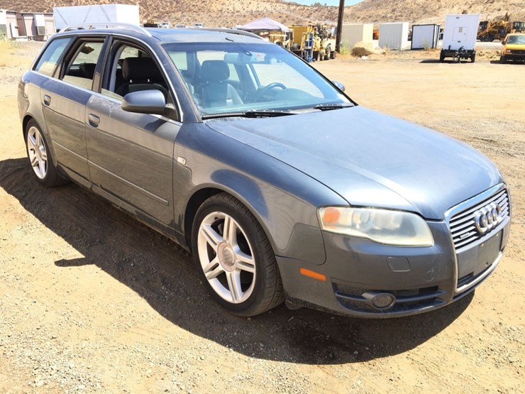 2005-audi-a4-quattro-sedan,-image-2