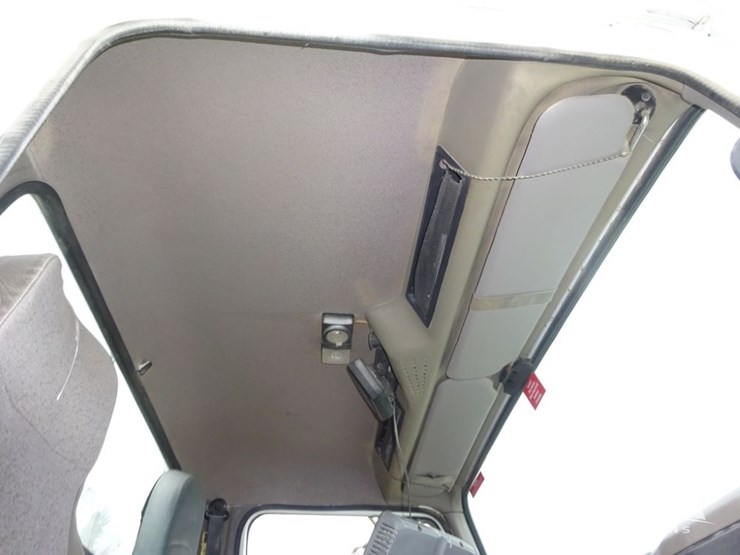 2002-international-2554-image-59