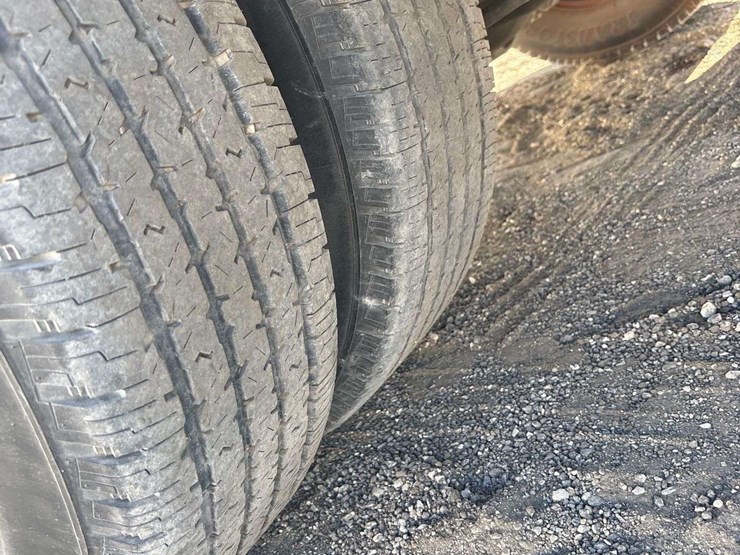 2017-ford-f-350-ext.-cab-pickup-truck-image-23