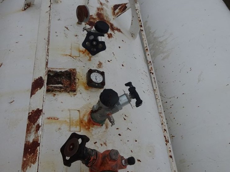 double-nh3-nurse-tanks-(pz14081,-unit-50413,-tank-12)-image-39