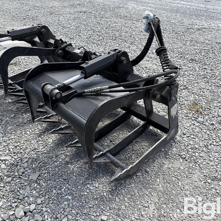 2008 Titan 84" Grapple