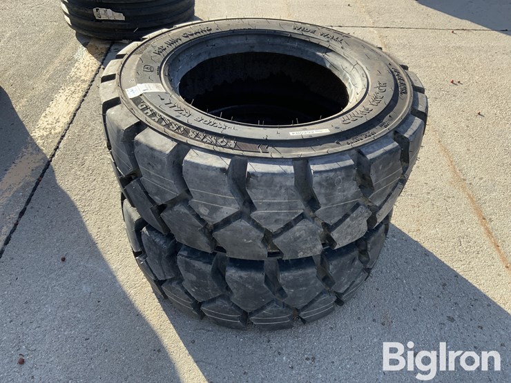 bkt-powertrax-hd-10-16.5-skid-steer-tires-image-2