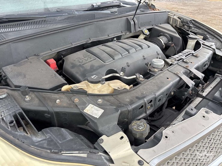 2010-chevrolet-traverse-image-8