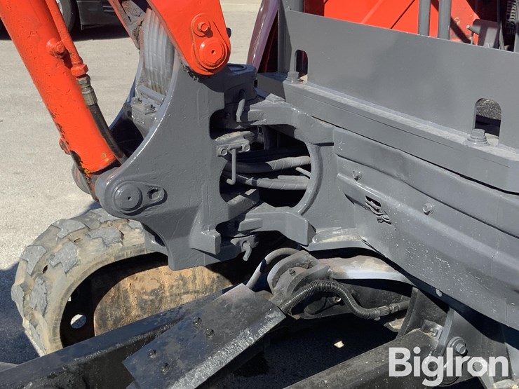 2016-kubota-kx71-3-image-14