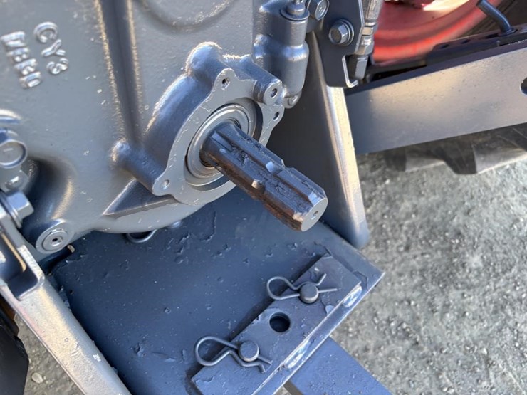 2018-kubota-m5-111d-image-14