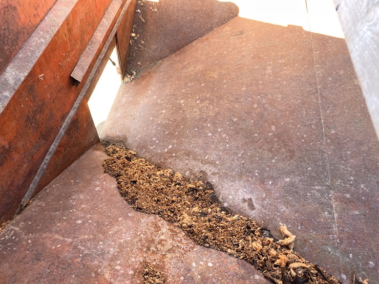 #5931-•-gravity-box-on-running-gear-image-19