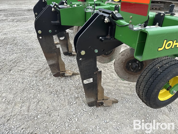 john-deere-2100-image-14