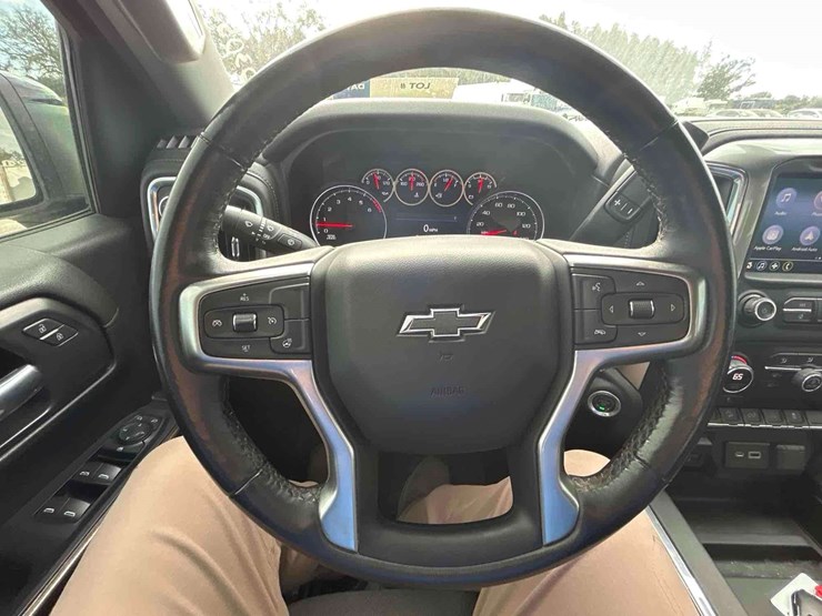 2021-chevrolet-silverado-1500-image-13