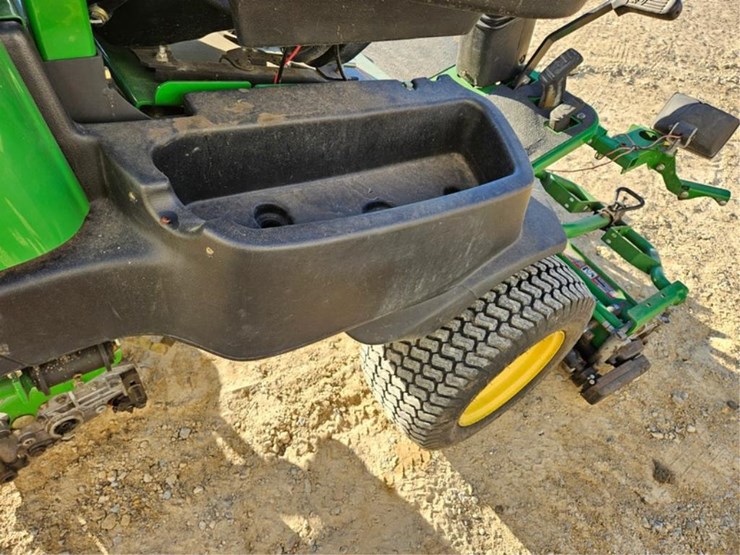 john-deere-2500e-image-22