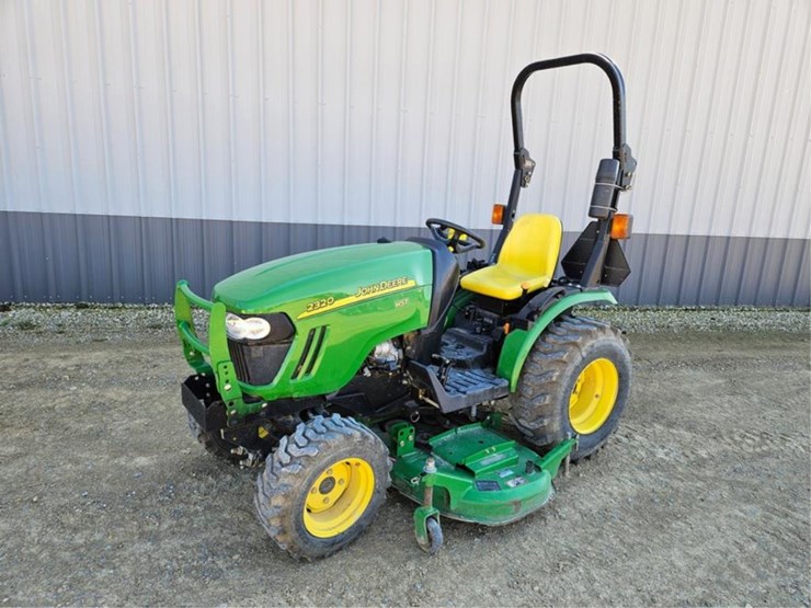 john-deere-2320-image-1