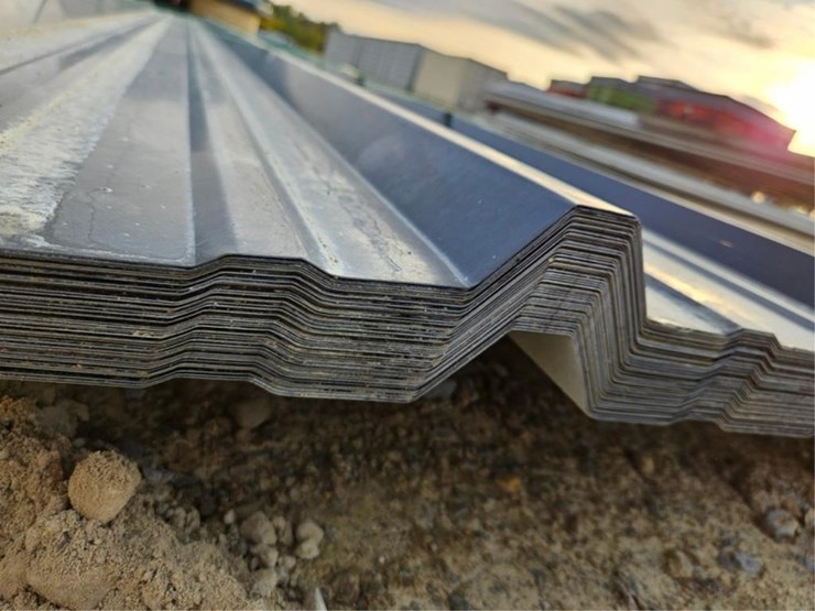 #3173-•-new-kit-28-ga-36"-x-12'-painted-r-panels-image-6